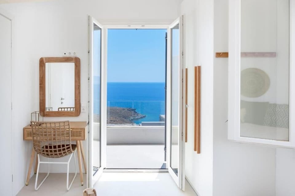 Deluxe Villa, Private Pool, Sea View | Interior