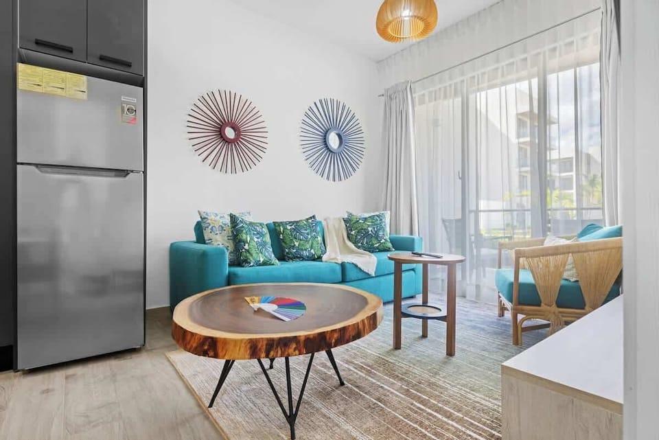 Apartment, 1 Queen Bed with Sofa bed, Patio, City View (The Towers F109) | Living area