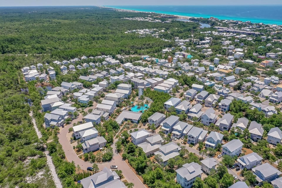 House, Multiple Beds (Seabreezy) | Aerial view