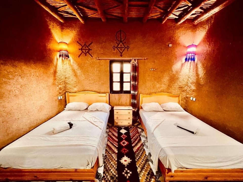 Twin Room, Balcony | WiFi (free), bed sheets