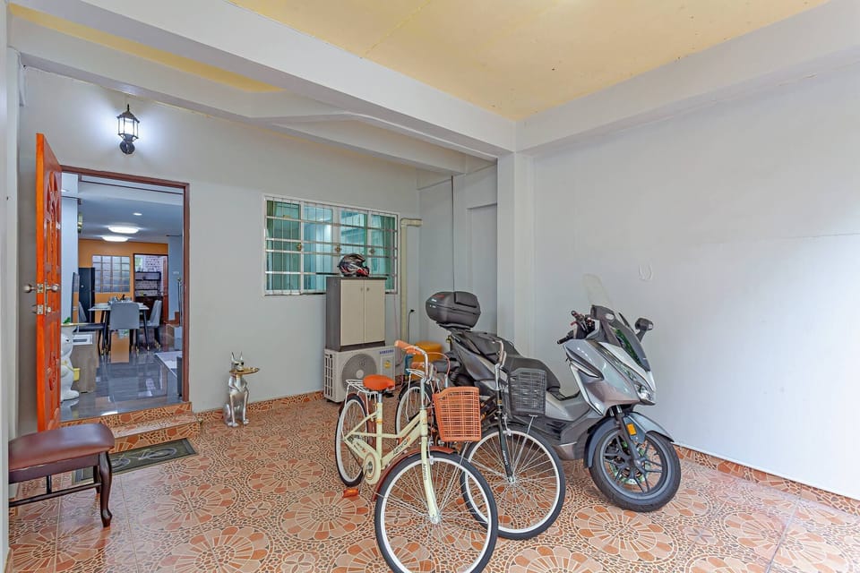 House, 3 Bedrooms, Balcony | Interior