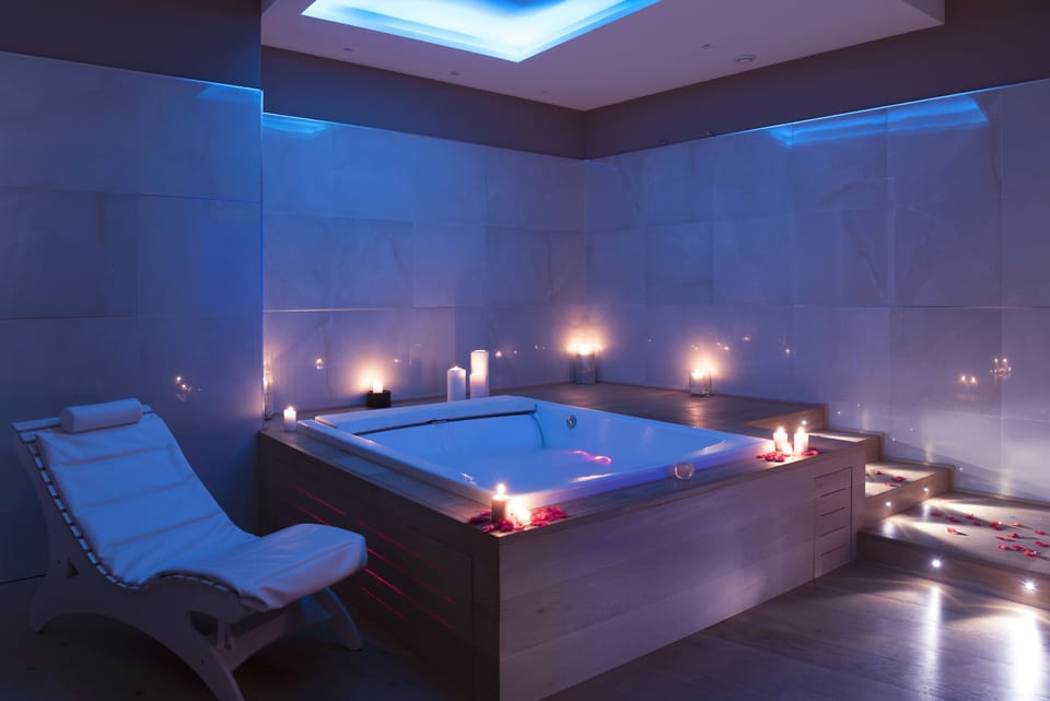 Junior Suite, 1 Bedroom, Garden View | Spa treatment | Body scrubs, massage/treatment rooms