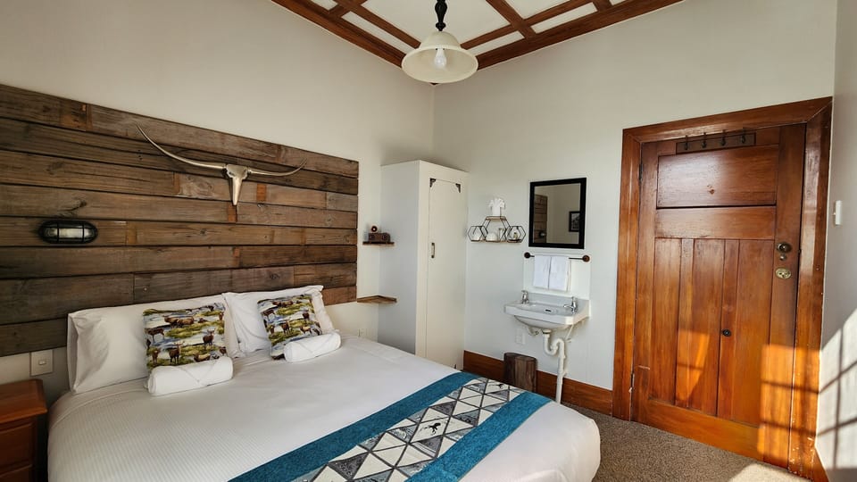 Standard Double Room, Non Smoking, Shared Bathroom | Hypo-allergenic bedding, free WiFi, bed sheets, wheelchair access