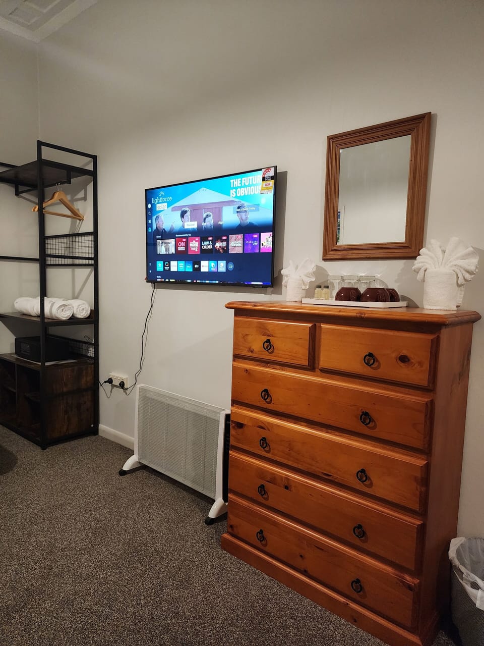 Family Triple Room, Non Smoking, Shared Bathroom | Heating