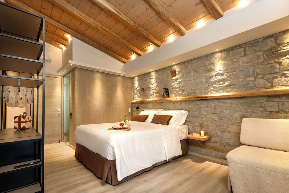 Superior Triple Room, 1 Queen Bed with Sofa bed, Balcony | Premium bedding, minibar, desk, laptop workspace