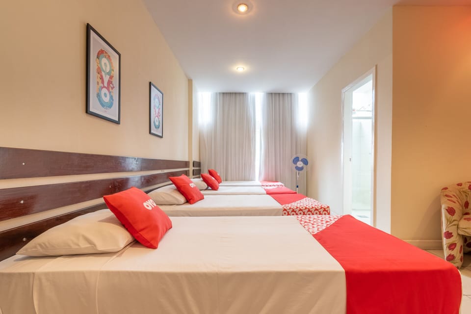 Quadruple Room (4 Single Beds) | Minibar, desk, soundproofing, iron/ironing board