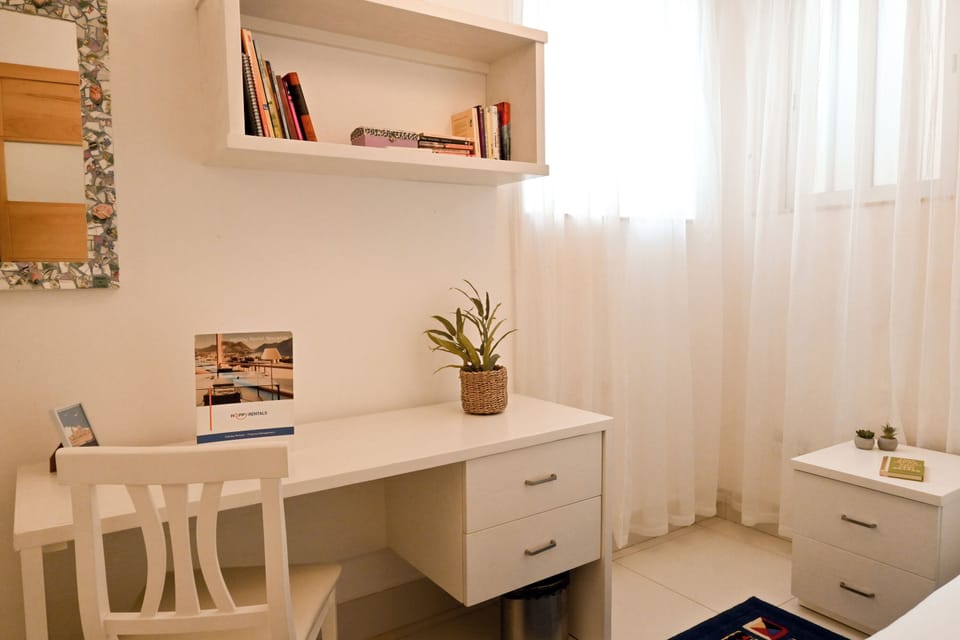 Family Apartment, 3 Bedrooms, 2 Bathrooms (Modern & Terrace by the beach, 3brd) | Interior