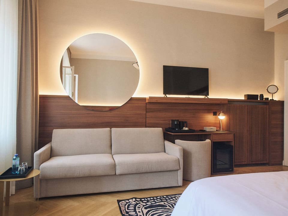 Deluxe Double Room | Minibar, in-room safe, desk, laptop workspace