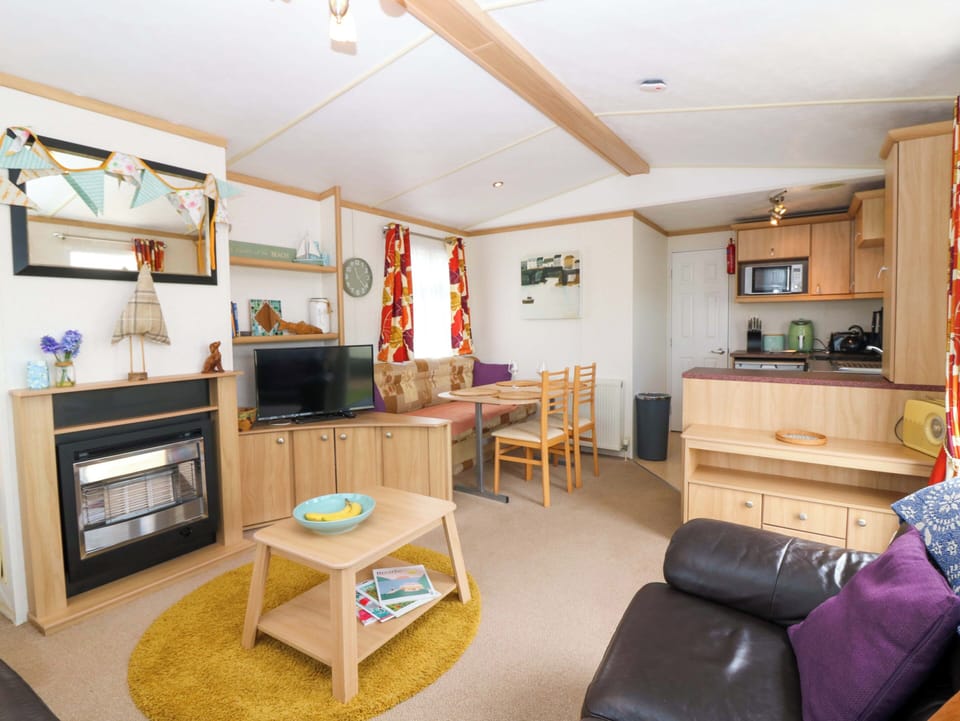Cottage | Living area