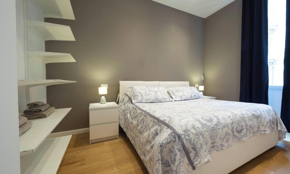 Iron/ironing board, WiFi (free)