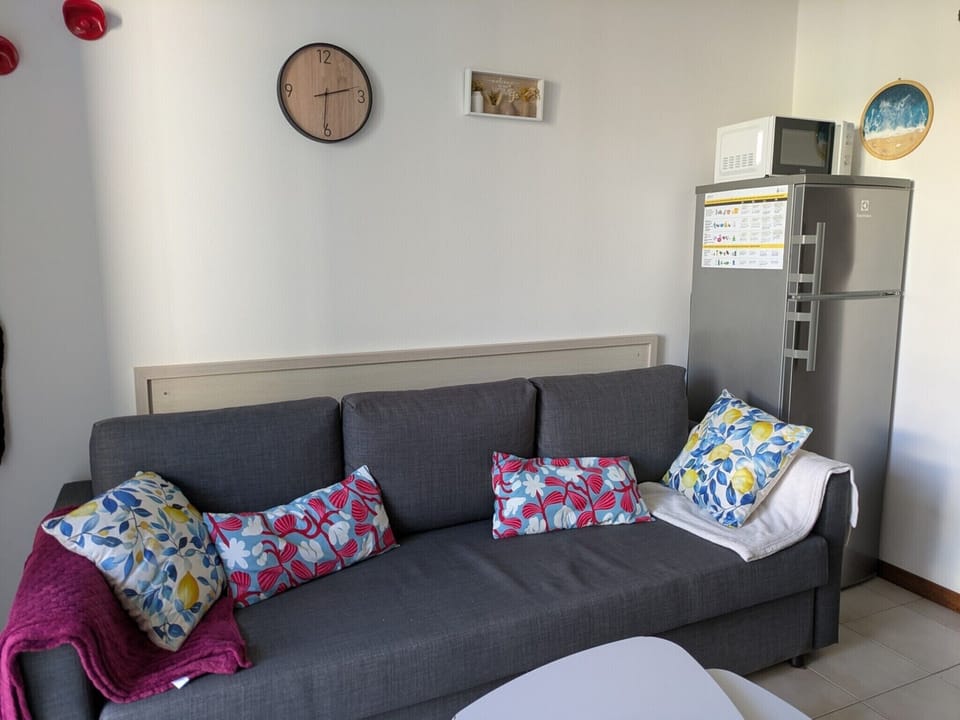 Villa, 1 Bedroom, Balcony, Garden View | Living room