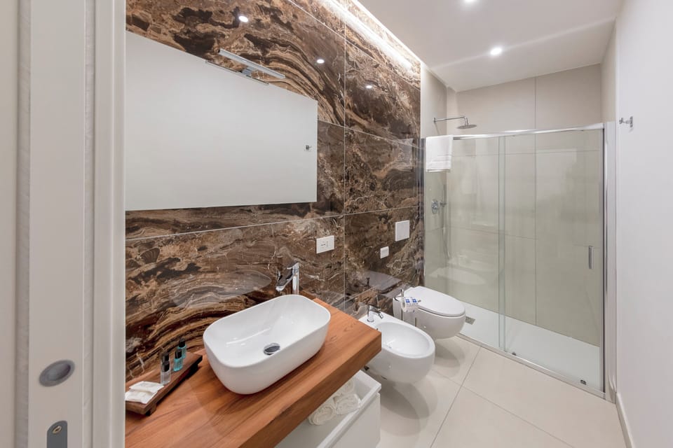 Double Room | Bathroom | Slippers