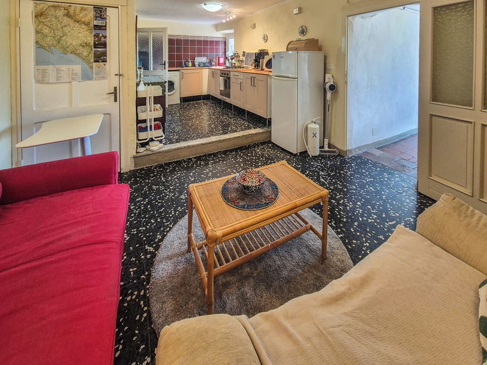 Condo, Hill View | Interior