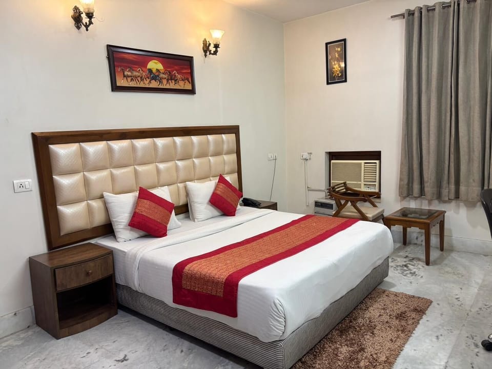 Executive Room, Balcony | Desk, laptop workspace, free WiFi