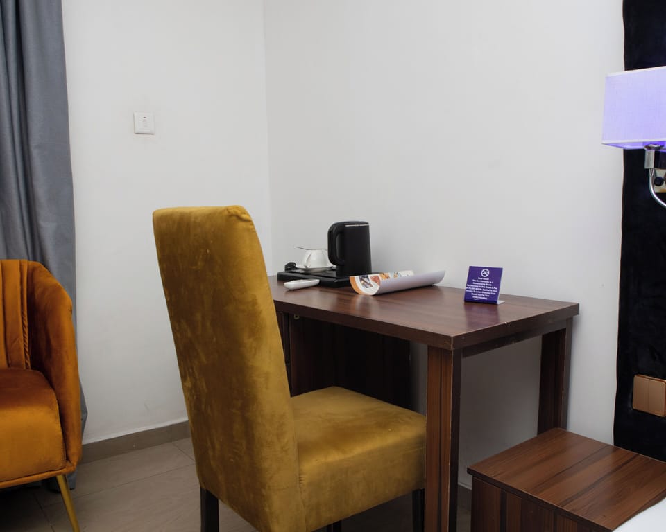 Basic Single Room | Interior