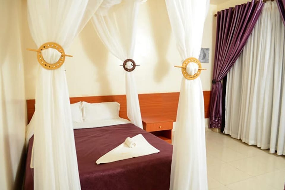 In-room safe, free WiFi