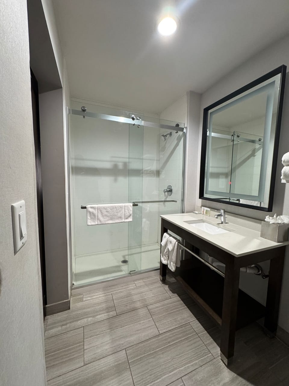 Shower, free toiletries, hair dryer, towels