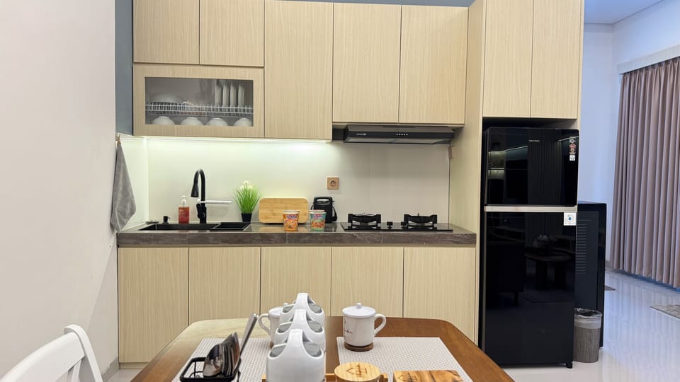 Family Suite, 2 Bedrooms | Private kitchen