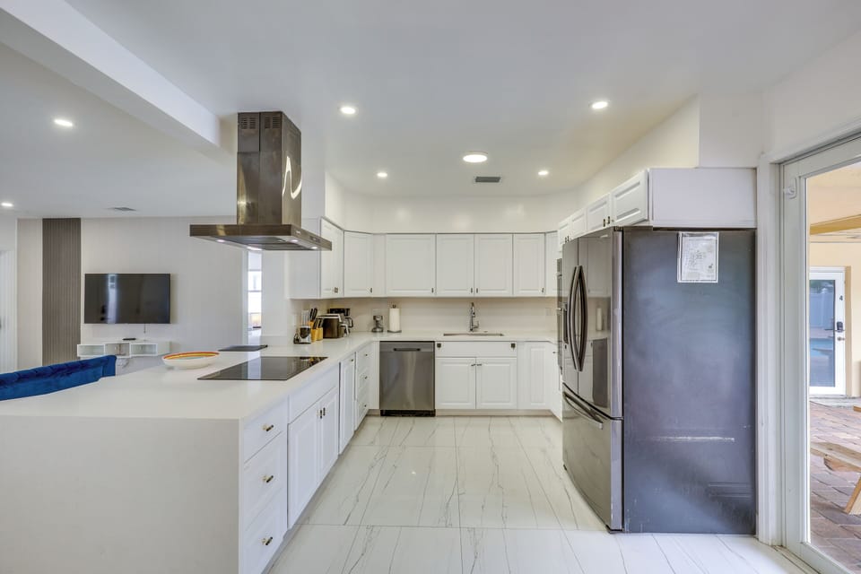 House (5 Bedrooms) | Interior