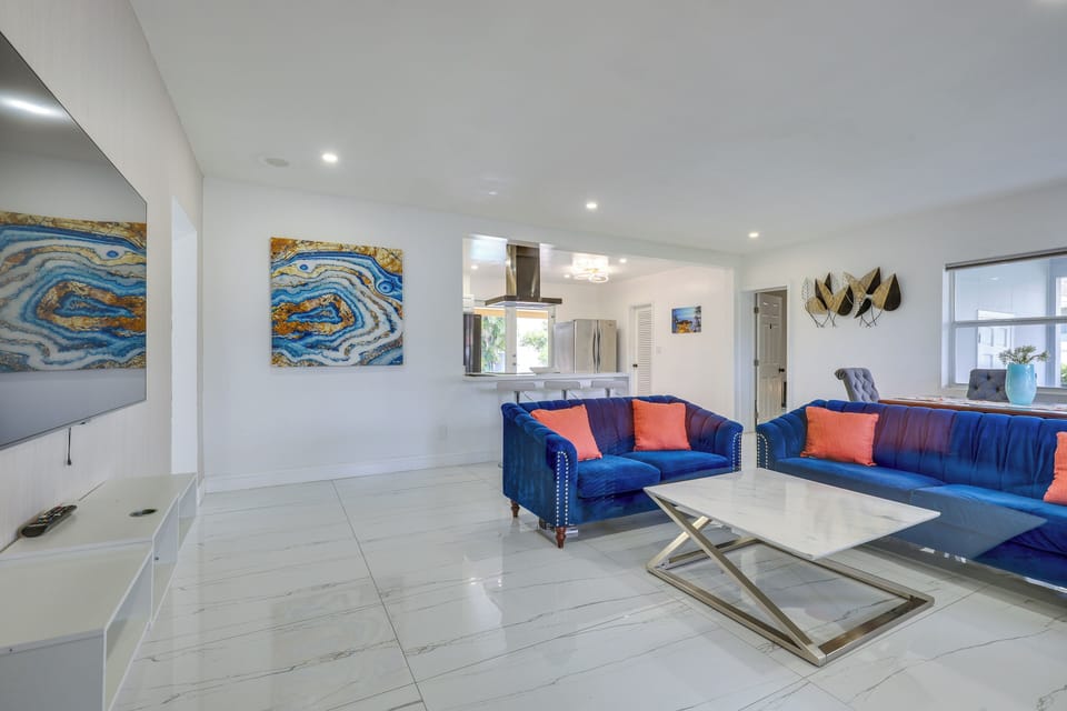 House (5 Bedrooms) | Interior