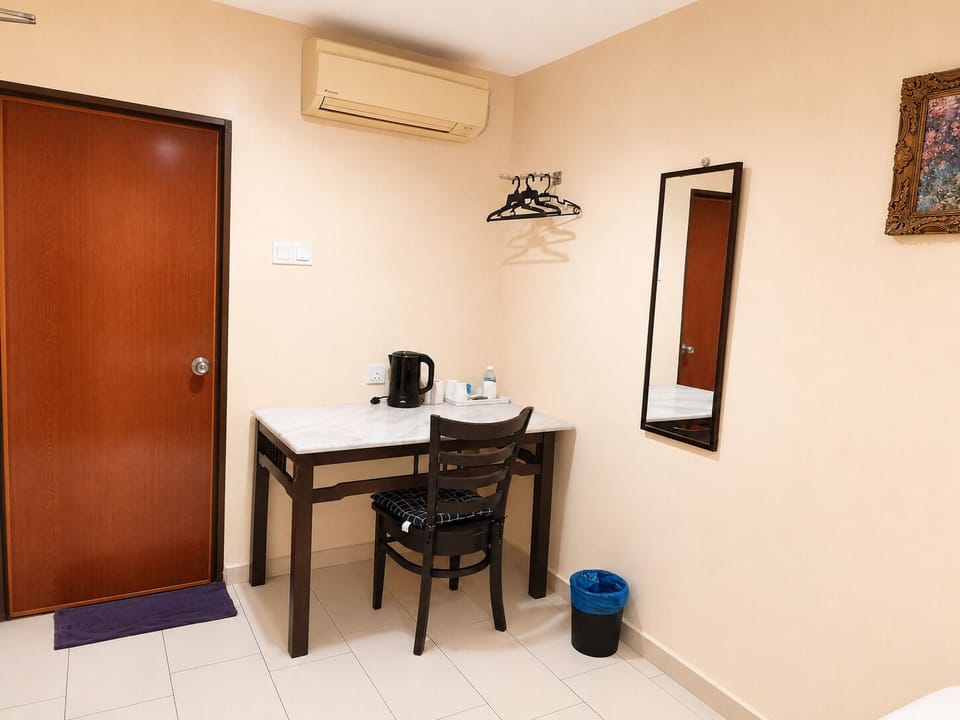 Standard Double Room | Free WiFi