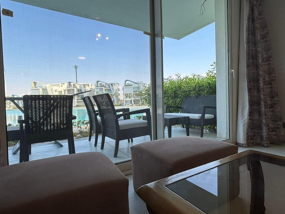 Chalet, 3 Bedrooms, Lagoon View | Interior