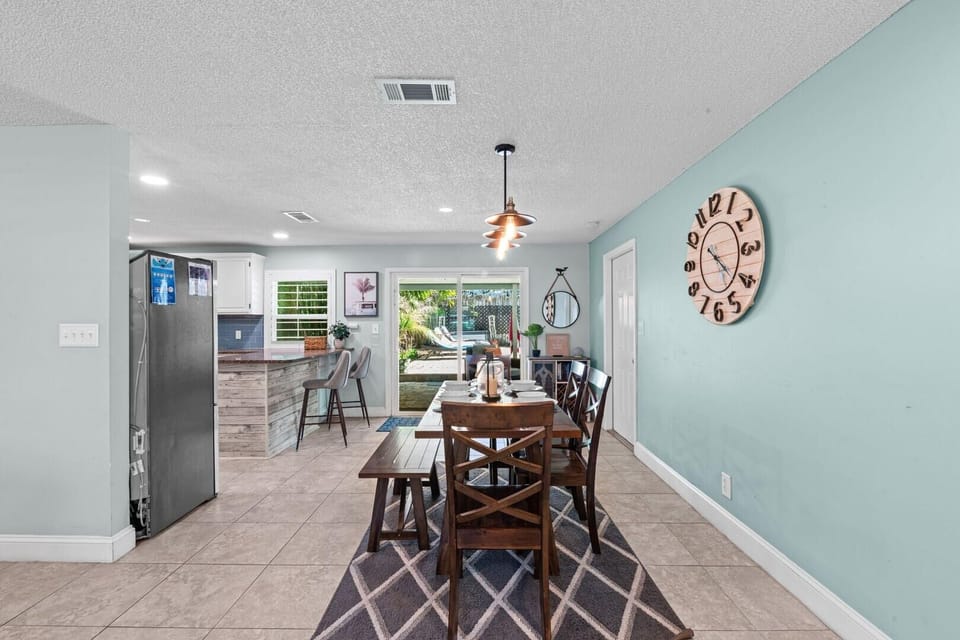 House, 3 Bedrooms | Dining
