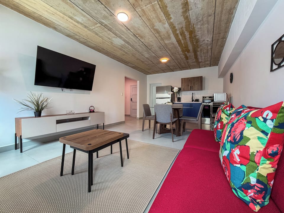 Apartment, Kitchen | Living area