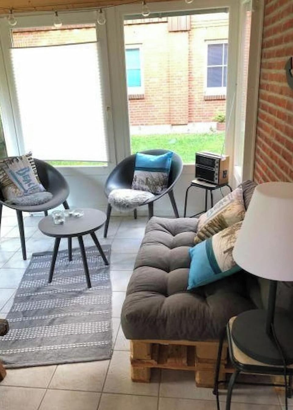 Apartment | Living room | DVD player