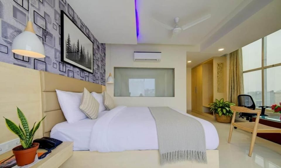 Soundproofing, iron/ironing board, free WiFi