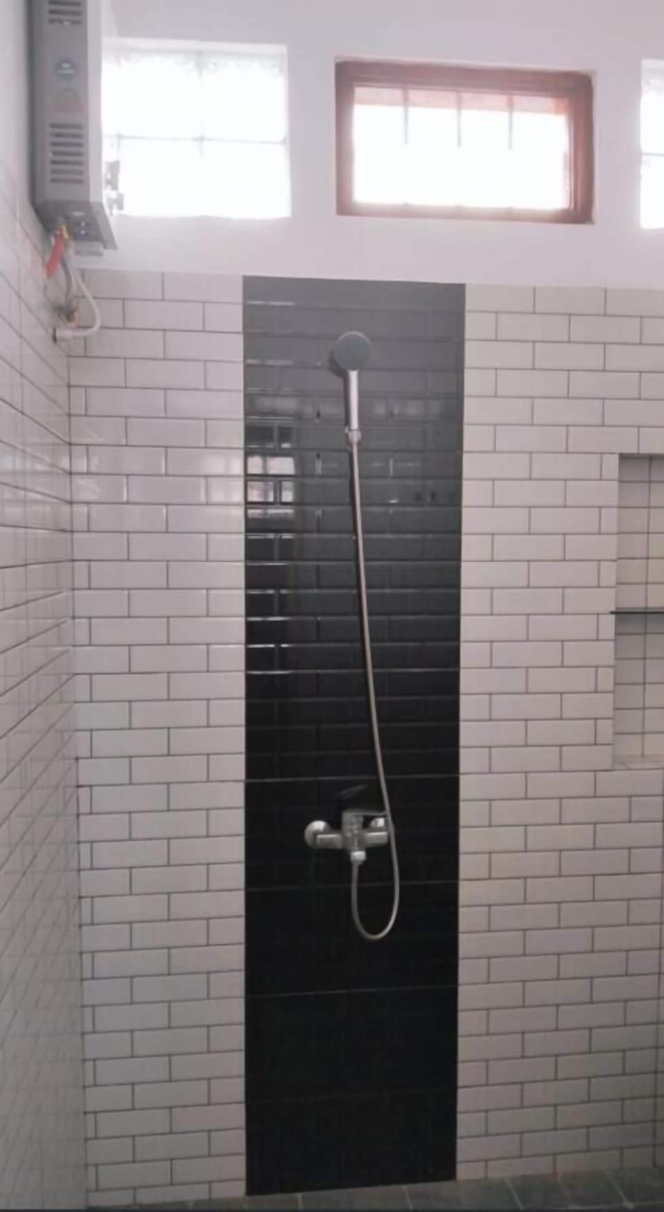 Shower, towels
