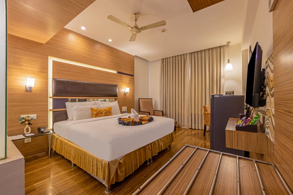 Executive Double or Executive Twin Room with Air Purifier & Bathtub | WiFi (free)
