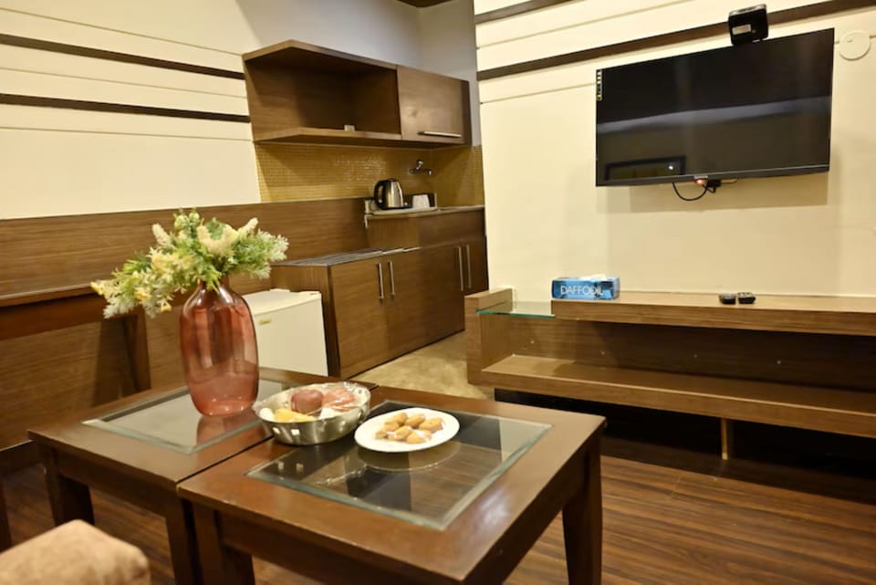 Premium Room, City View | Interior