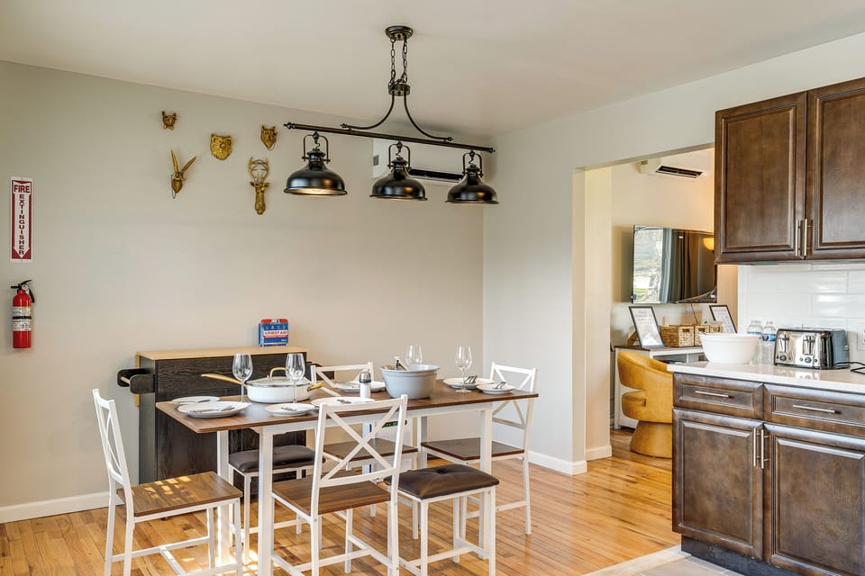 House (4 Bedrooms) | Interior