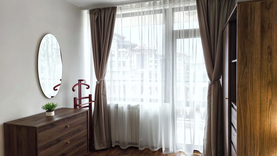 Deluxe Apartment, 2 Bedrooms, Balcony | Individually furnished, desk, iron/ironing board, free WiFi