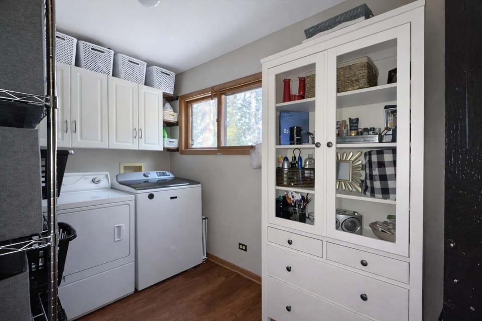 Cabin, Multiple Beds (Amber Sunset Retreat) | Laundry