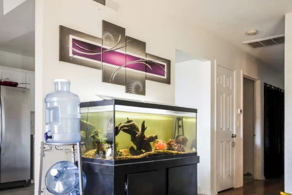 Condo, 2 Bedrooms | Living area
