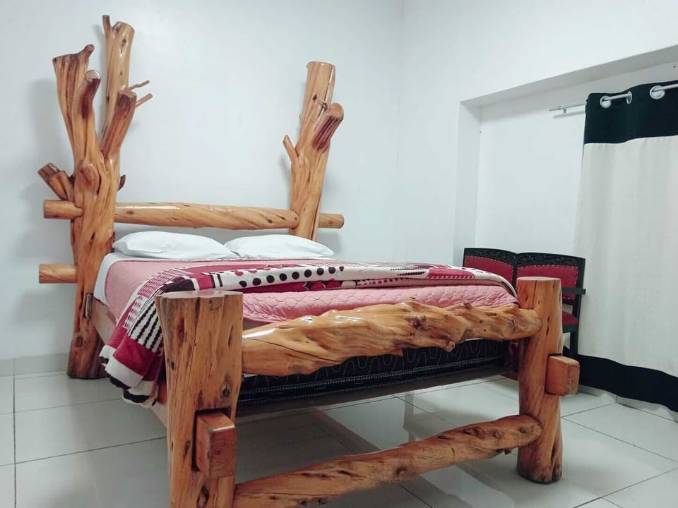 Comfort Double Room | Laptop workspace, free WiFi