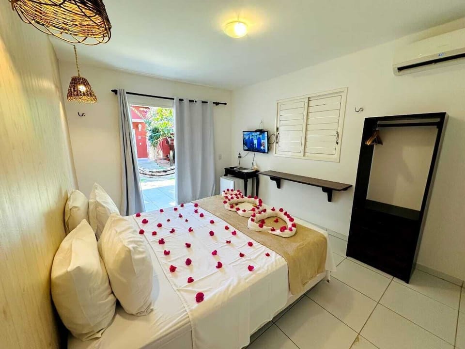 Comfort Suite, Garden View | 1 bedroom, minibar, iron/ironing board, rollaway beds