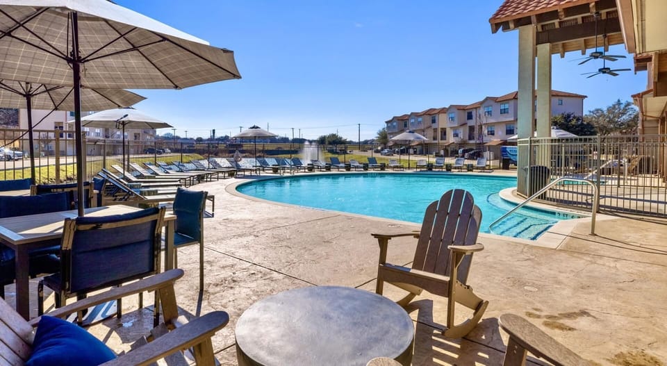 Seasonal outdoor pool