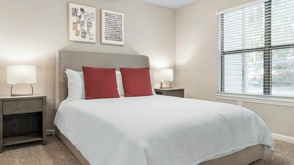 Apartment (2 Bedrooms) | 2 bedrooms, individually decorated, individually furnished