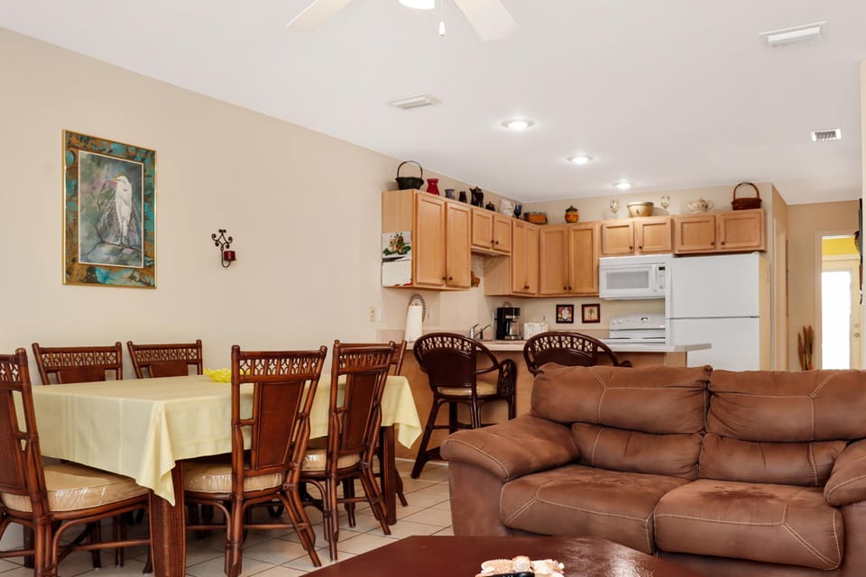 House, Multiple Beds (Barrier Dunes 256 - 107) | Interior