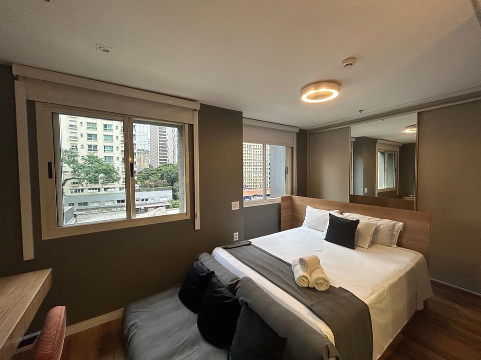 Apartment | Laptop workspace, blackout drapes, iron/ironing board, WiFi (free)