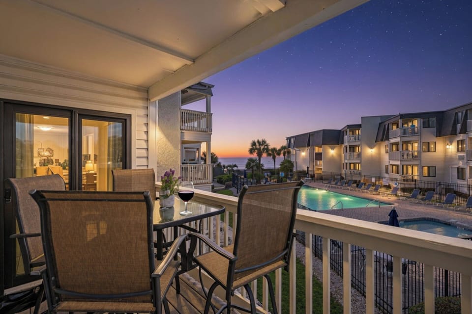 Deluxe Condo, 2 Bedrooms, Balcony, Partial Ocean View (214D) | Balcony