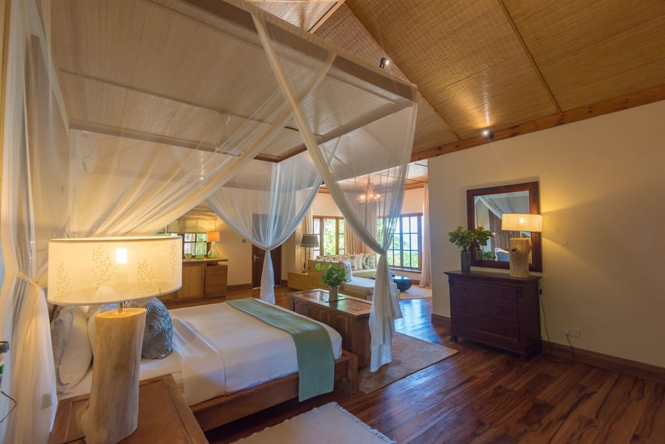 Beach Villa | 1 bedroom, premium bedding, desk, laptop workspace