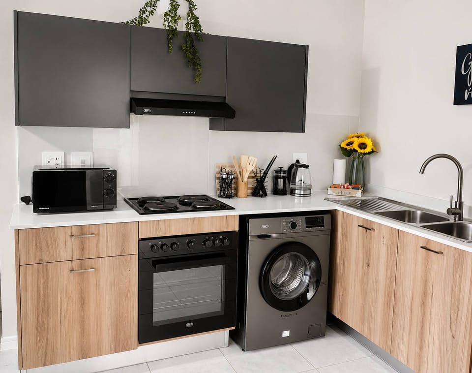 Apartment, 1 Bedroom, Smoking, Balcony | Interior