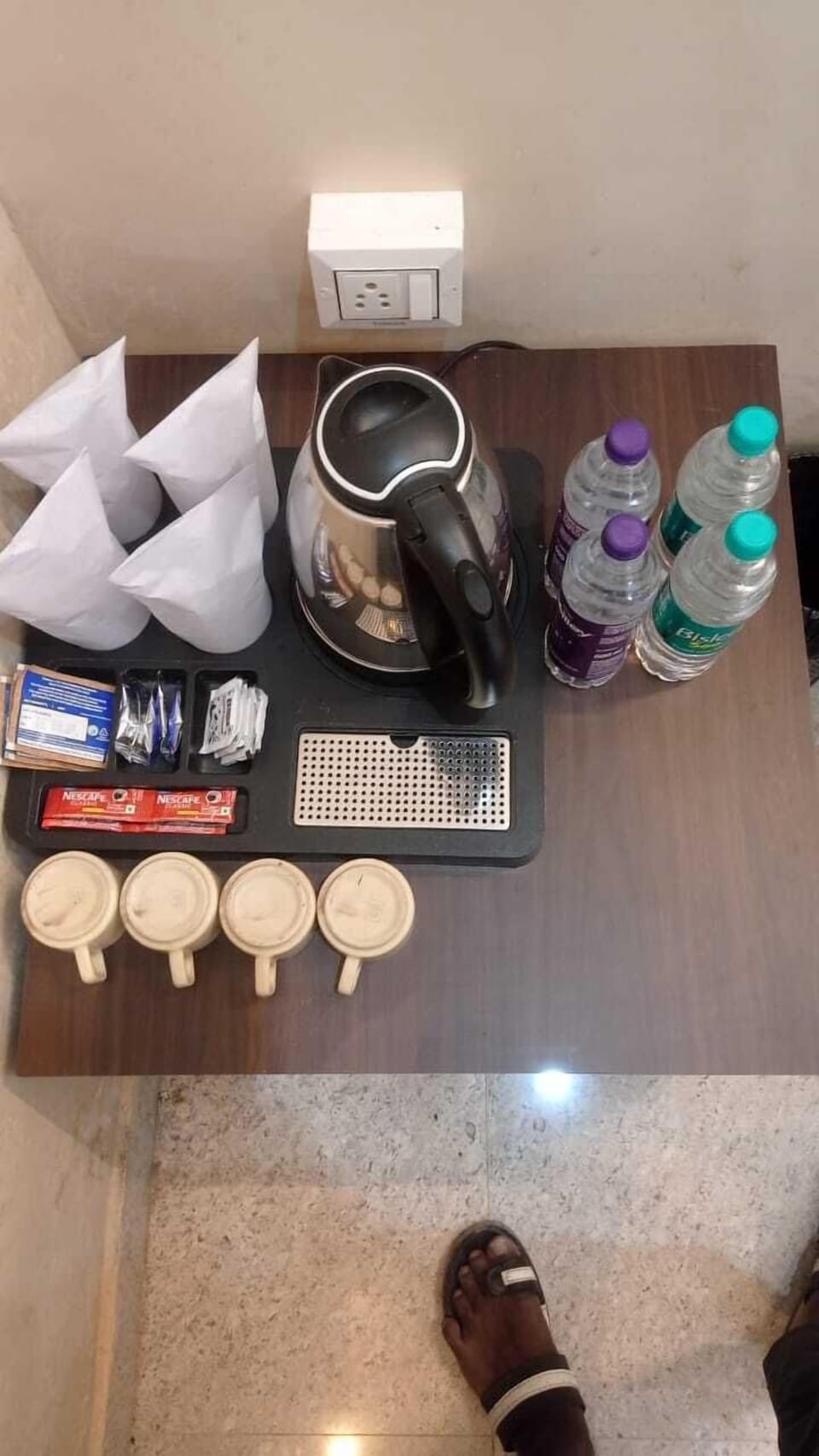 Family Room | Iron/ironing board, free WiFi