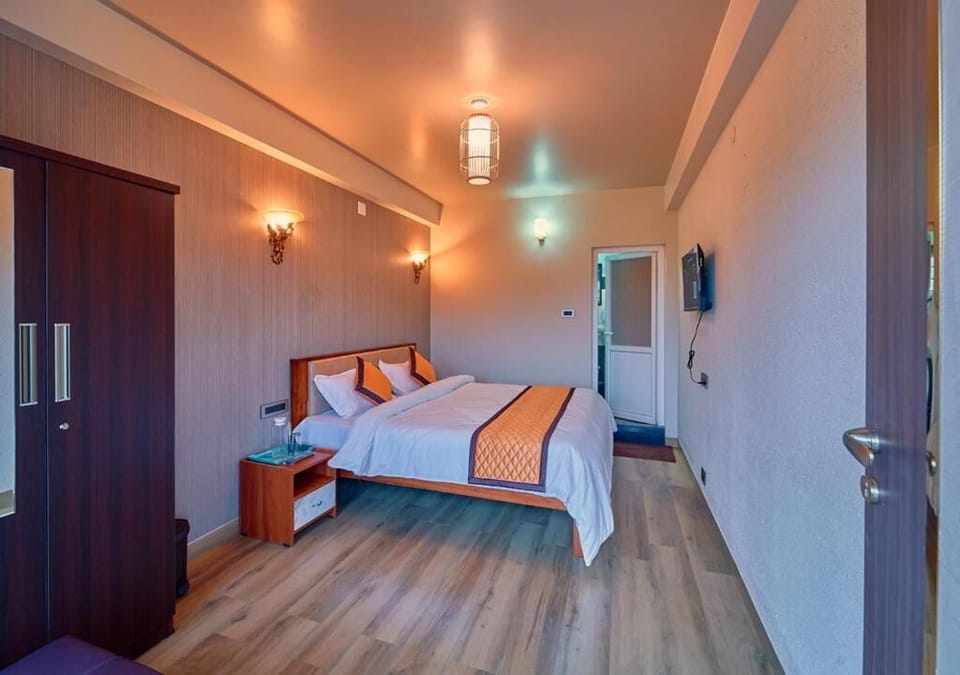 Deluxe Double Room | Free WiFi