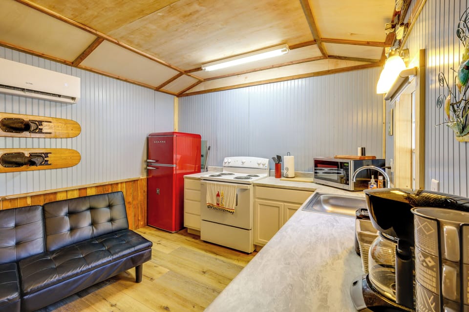 Apartment (0 Bedroom) | Interior