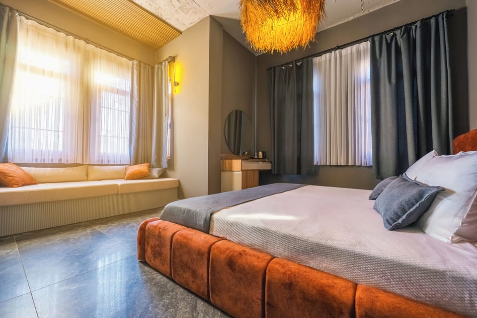 Premium bedding, free WiFi, bed sheets
